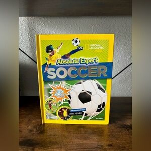 National Geographic Kids Soccer Book - Yellow & Blue Cover